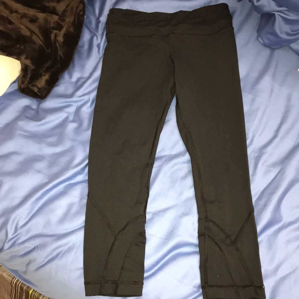 Lululemon run inspire crops